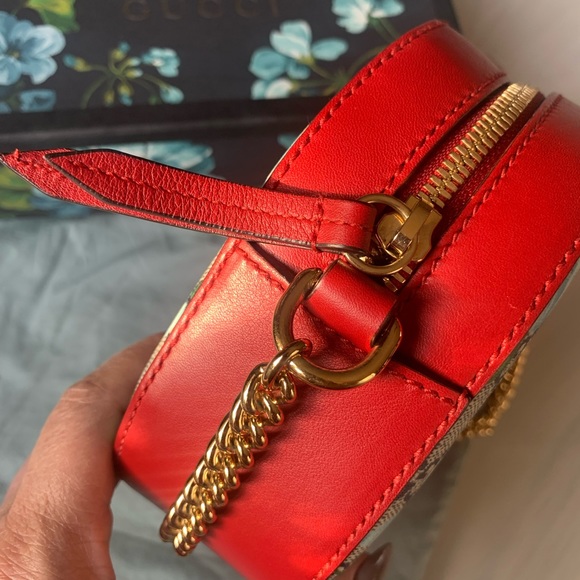 Gucci GG supreme bloom crossbody chain bag - Picture 10 of 16